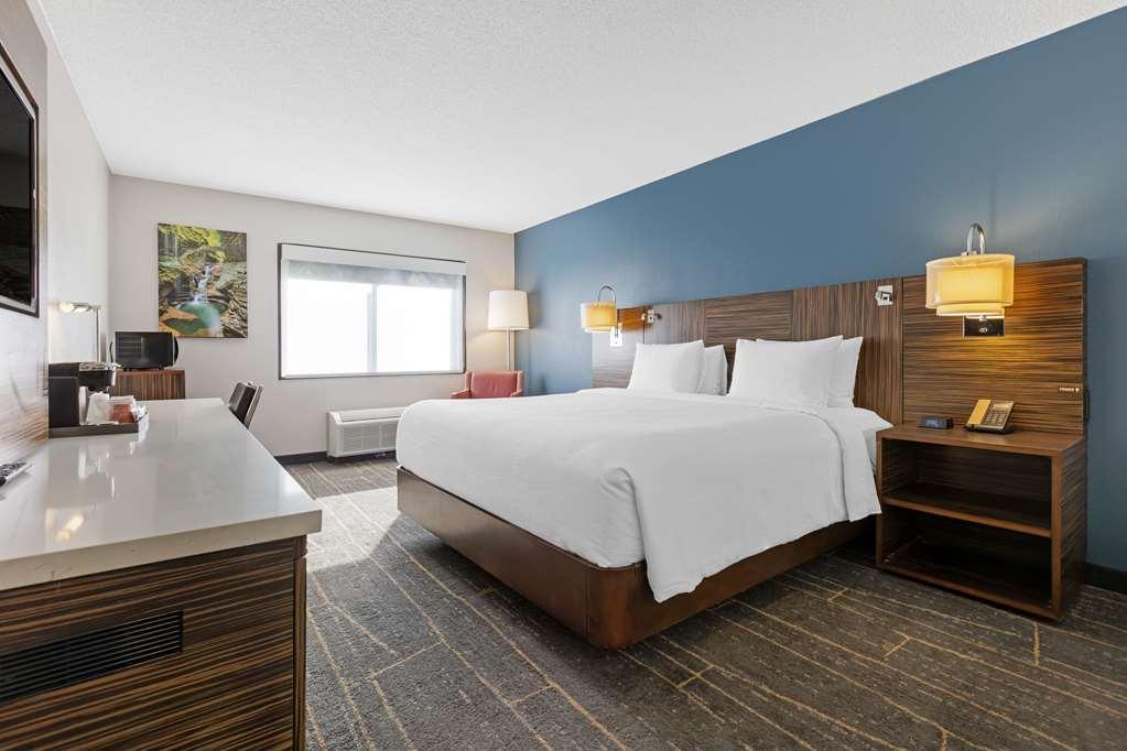 The Lux Hotel & Conference Center, Ascend Hotel Collection Waterloo Room photo